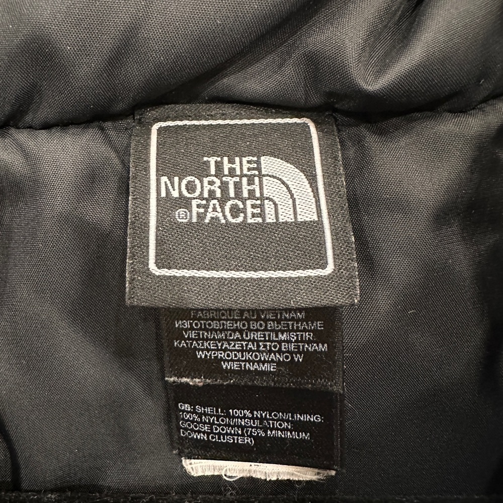 The North Face Women's 550 Diamond Puffer Black Jacket - Picture 5 of 7